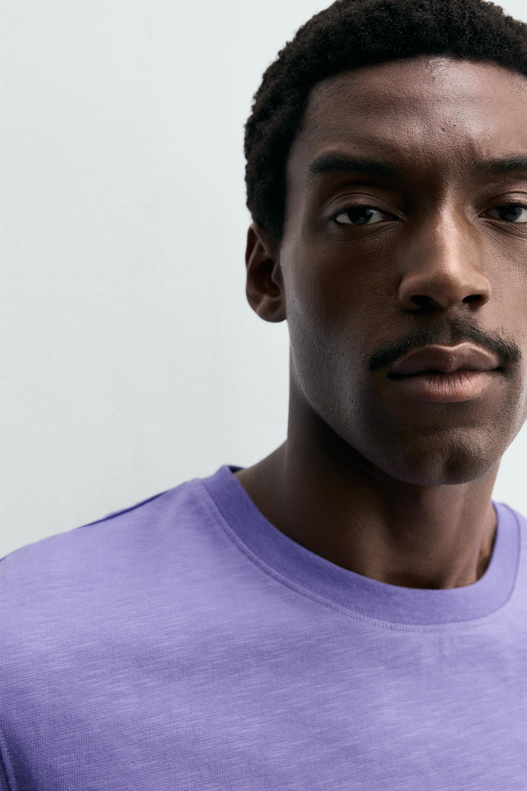 T-SHIRT REGULAR FIT STRUCTURE FLAMMÉE